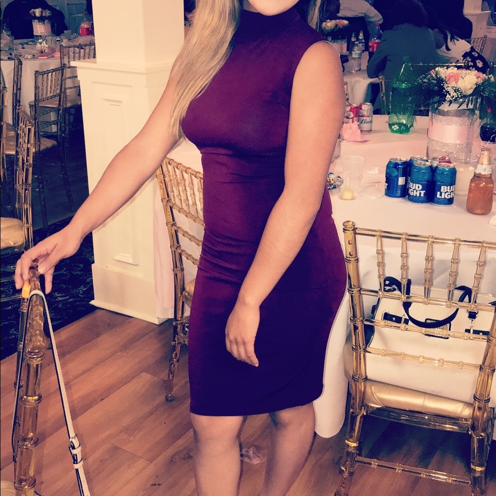 Dress - Picture 3 of 4